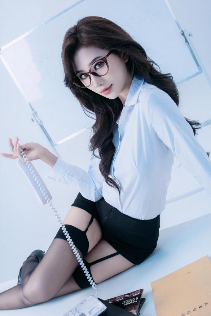 素媛 封面
